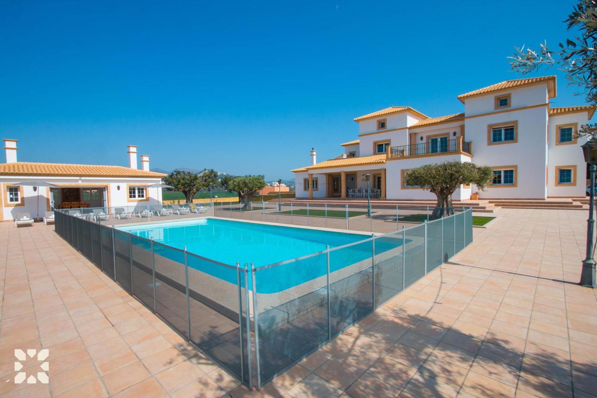 Villa Happy Family By Abahana Villas Κάλπε Εξωτερικό φωτογραφία